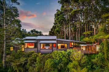 76 Kohu Road, Titirangi