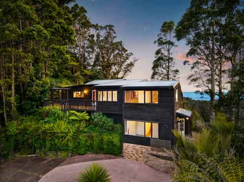 76 Kohu Road, Titirangi
