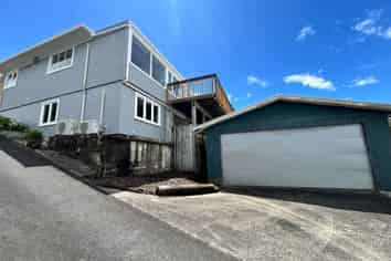 41 Woodlands Crescent, Browns Bay