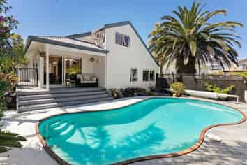 232 Riddell Road, Glendowie