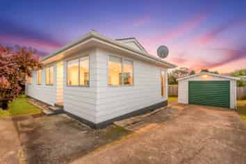 2/3 Edwin Freeman Place, Ranui