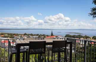 504 Upper Albert Street, Thames