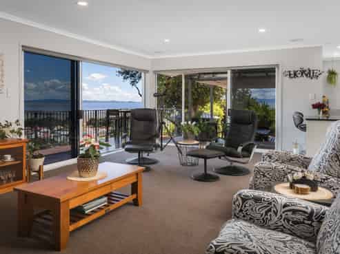 504 Upper Albert Street, Thames