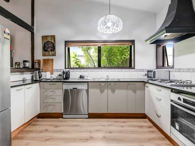 31 Forest Glen, Orewa