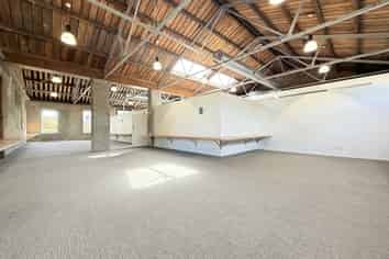 Freestanding Character | Remuera Rd Front | 453 m2