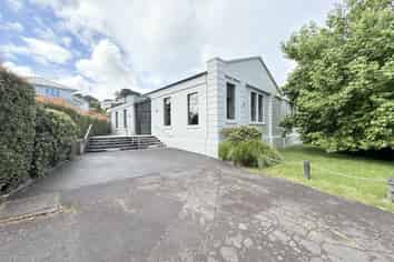Freestanding Character | Remuera Rd Front | 453 m2