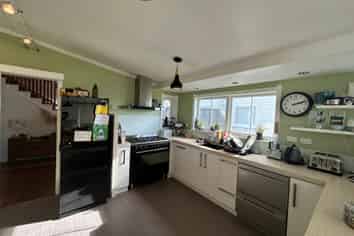 13 Fitzroy Road, Bluff Hill