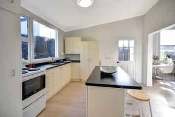 168 South Road, Caversham