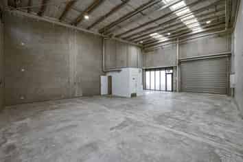 Ideal Industrial Unit with Great Connectivity