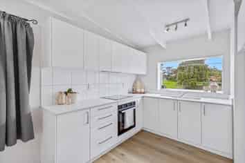 11B Knox Road, Swanson