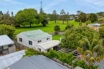 11B Knox Road, Swanson