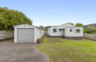 11B Knox Road, Swanson