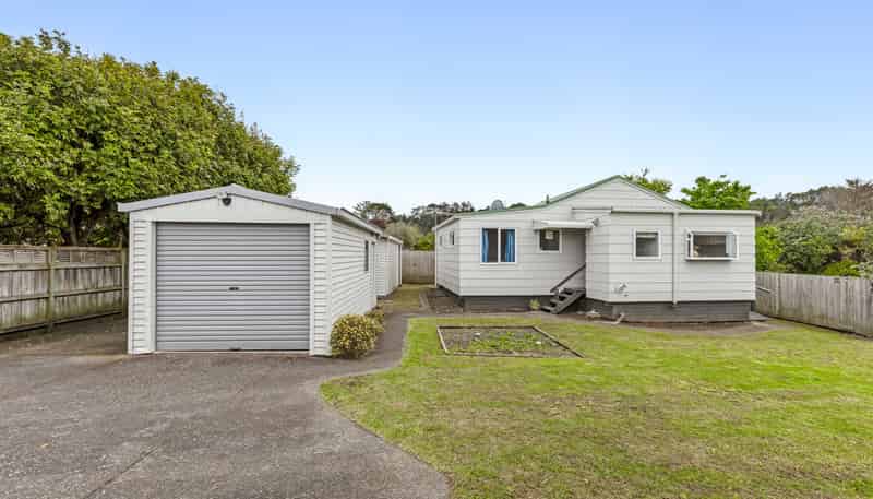 11B Knox Road, Swanson