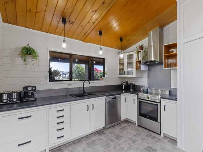 7 Stirling Drive, Morrinsville