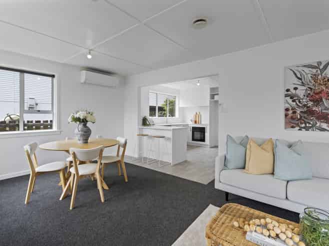 7 York Crescent, Westown