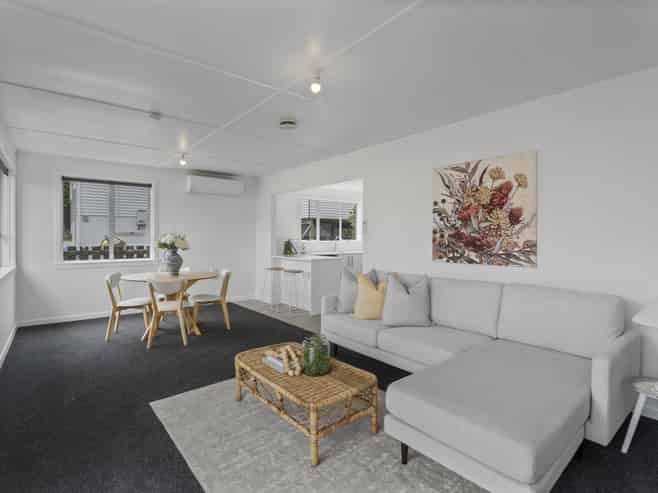 7 York Crescent, Westown