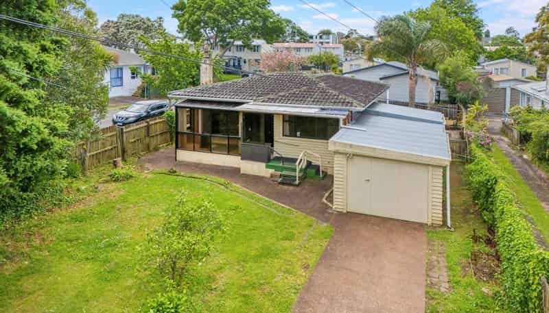 14 Lorraine Avenue, Mount Albert