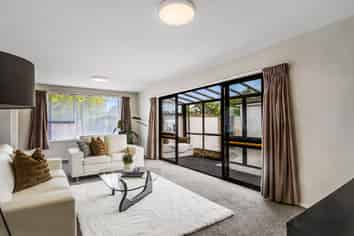 49 Yellowstone Crescent, Burwood