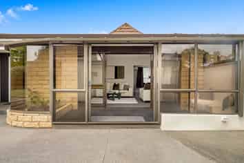 49 Yellowstone Crescent, Burwood