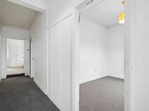 7 Haddon Place, Dunedin Central