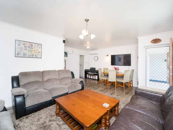 2 Pencarrow Street, Highbury