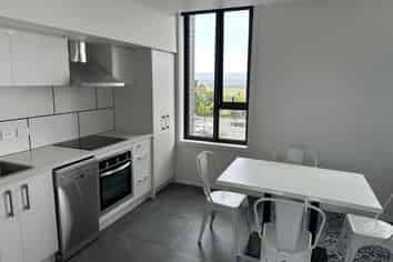 322/1 Layard Street, Avondale