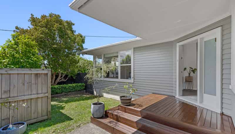 27 Norcross Avenue, Henderson