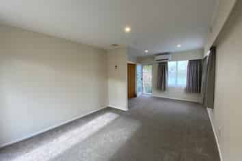 2/15 O'halloran Road, Howick