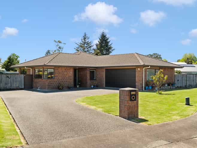 33 Sussex Street, Masterton