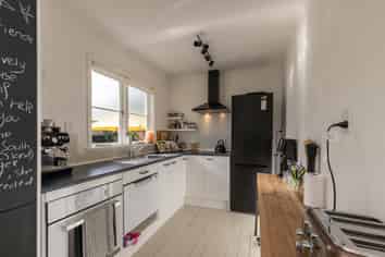 145B Rosetta Road, Raumati South