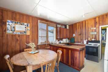 1129 Mataikona Road, Mataikona