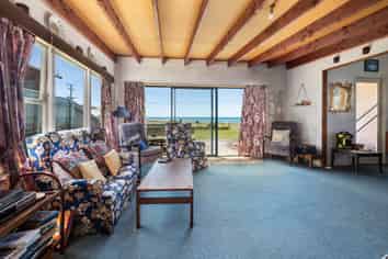 1129 Mataikona Road, Mataikona