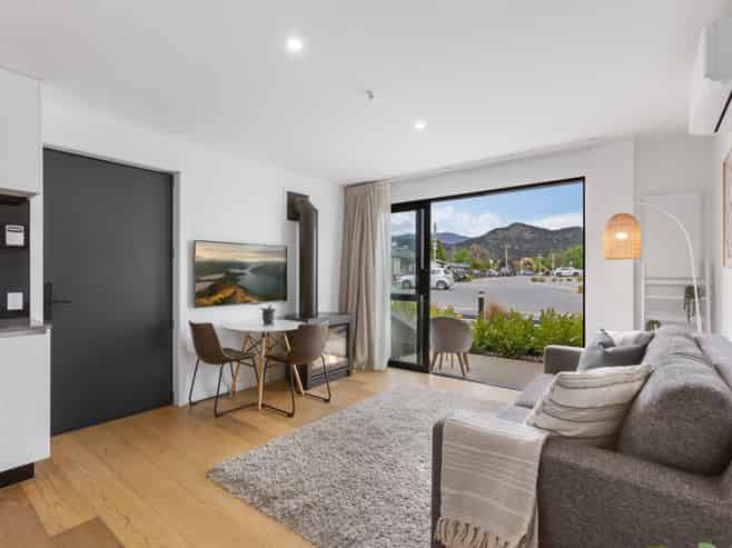 17C Kidds Way, Albert Town