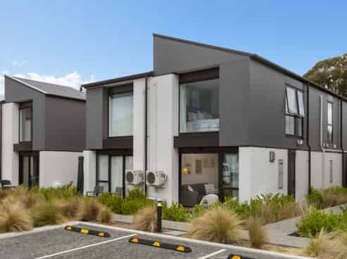 17C Kidds Way, Albert Town