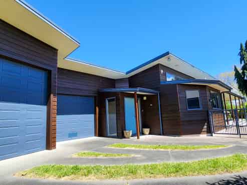 63 Marina Terrace, Kinloch