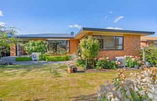 12 Hamilton Avenue, Winton