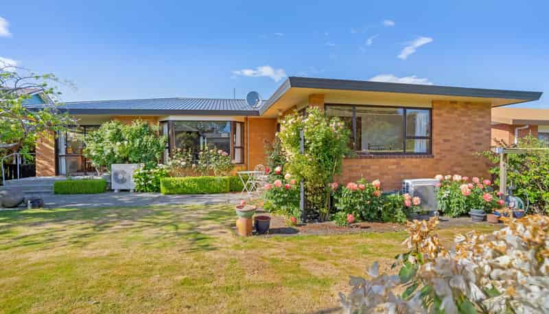 12 Hamilton Avenue, Winton