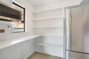 12 Hamilton Avenue, Winton