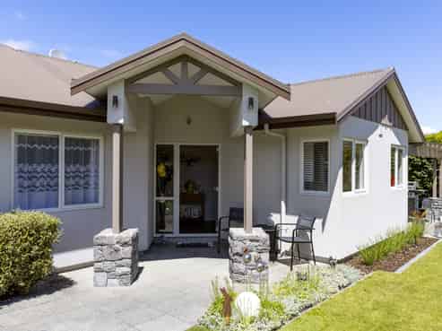 142 Victory Drive, Wharewaka