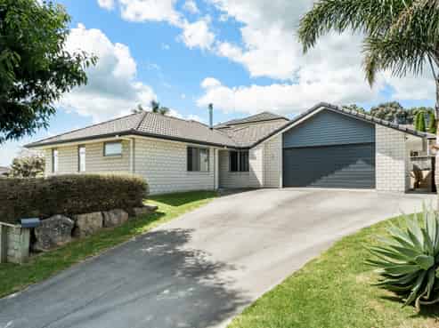 5 Ballintoy Park Drive, Welcome Bay