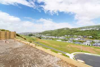 53 Crompton Avenue, Churton Park