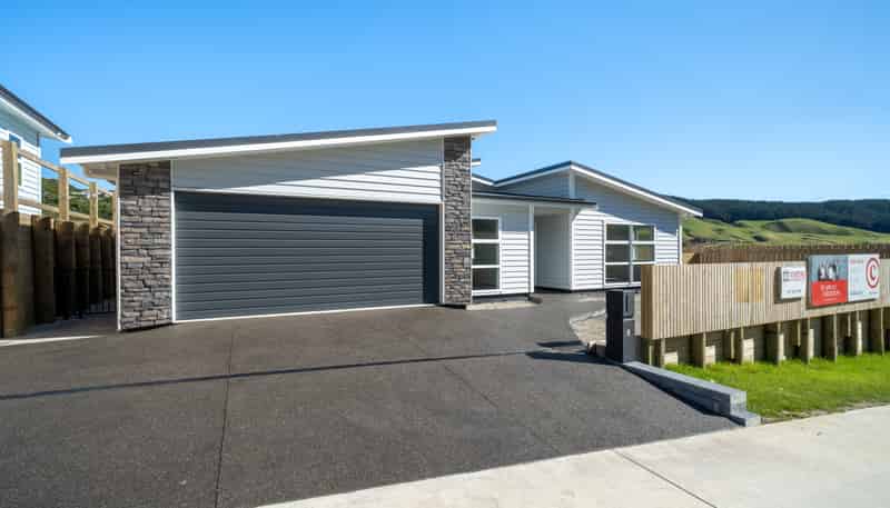 55 Crompton Avenue, Churton Park
