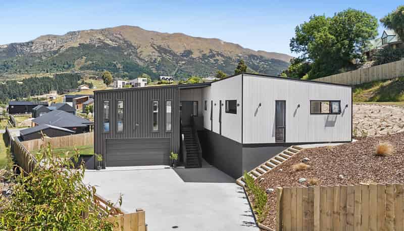 3 Waxeye Lane, Lake Hawea