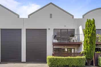 Seriously impressive live/work opportunity