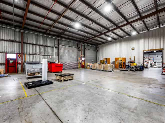 Substantial industrial facility for lease