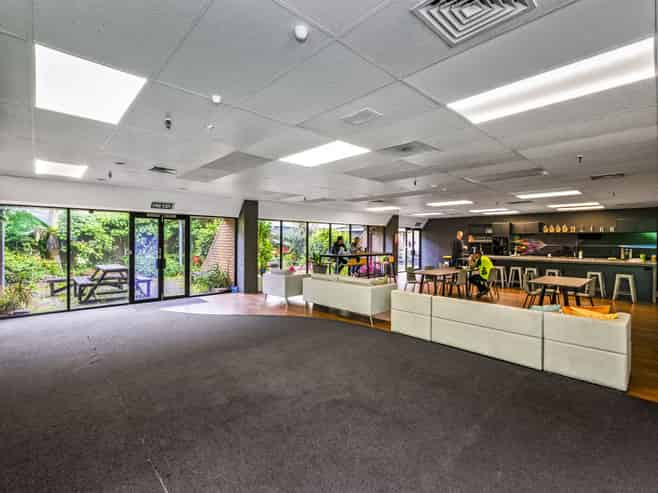 Substantial industrial facility for lease