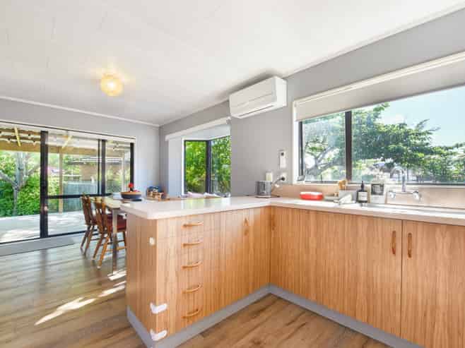 8 Charlotte Lane, Brightwater