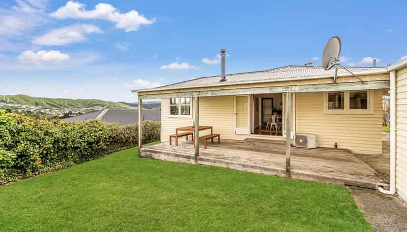 11 Beazley Ave, Paparangi