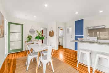 11 Beazley Ave, Paparangi