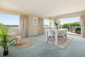 111 Sapphire Drive, Hairini